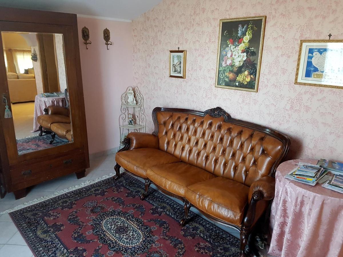 Casa Adriana Appartement Penne Buitenkant foto