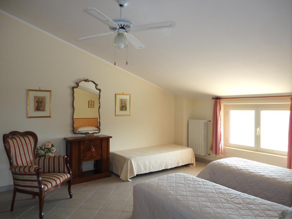Casa Adriana Appartement Penne Buitenkant foto